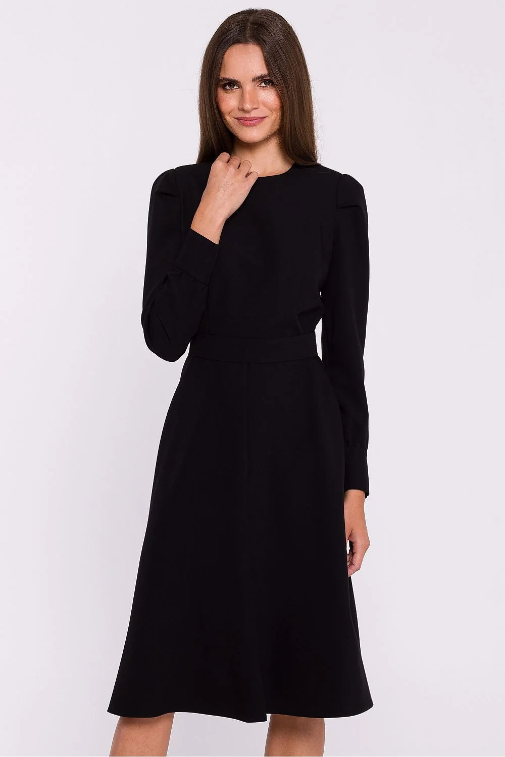 Robe noire classique pour femme manches longues épaulettes A-line midi ajustée ceinture dos couvert polyester elasthanne