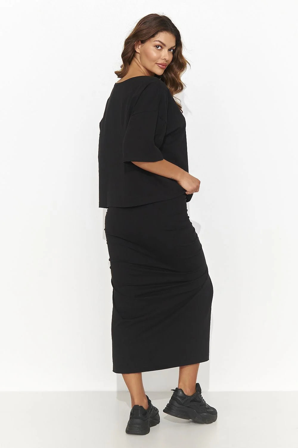 Ensemble Numinou féminin maille douce manches larges jupe ajustée fente noire occasion spéciale femme