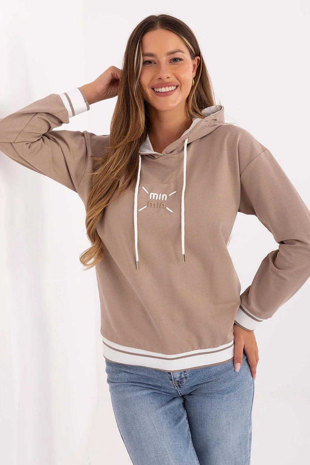 sweatshirt femme décontracté coton majoritaire élasthanne stretch manches longues poignets ourlet contrastés capuche cordons broderie poitrine coupe confortable sans fermeture