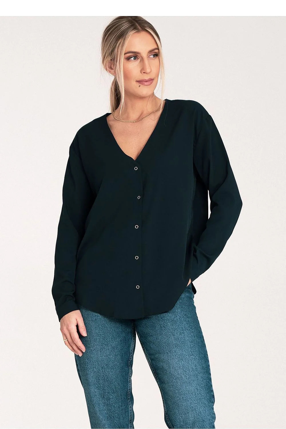 chemise femme manches longues col V sans col fluide polyester elastane noir bleu marine coupe droite légèrement ample