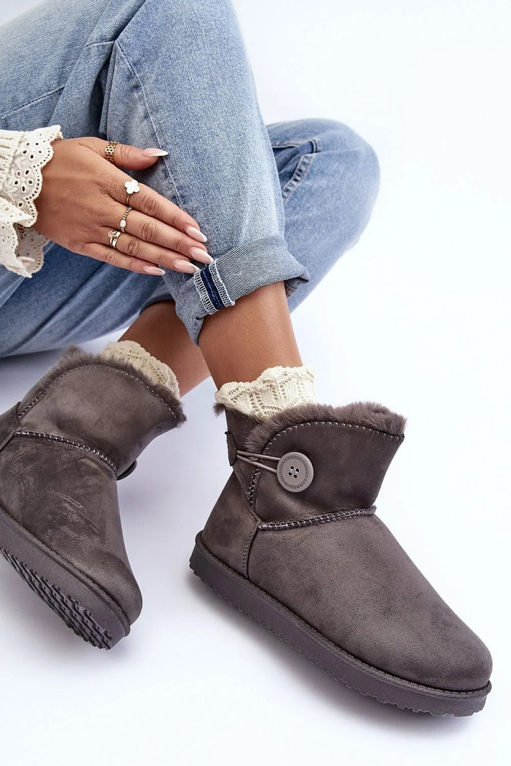Bottes de neige pour femmes style moderne confortable isolate fourrure cuir suédé couleur grise occasion hiver automne taille ajustable