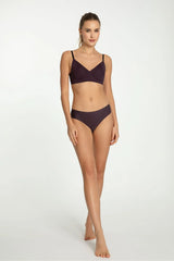 culotte brésilienne Julimex prune profond veloutée sensuelle élégante microfibre lisse invisible sans coutures stretch confortable maintien léger minimaliste moderne féminine