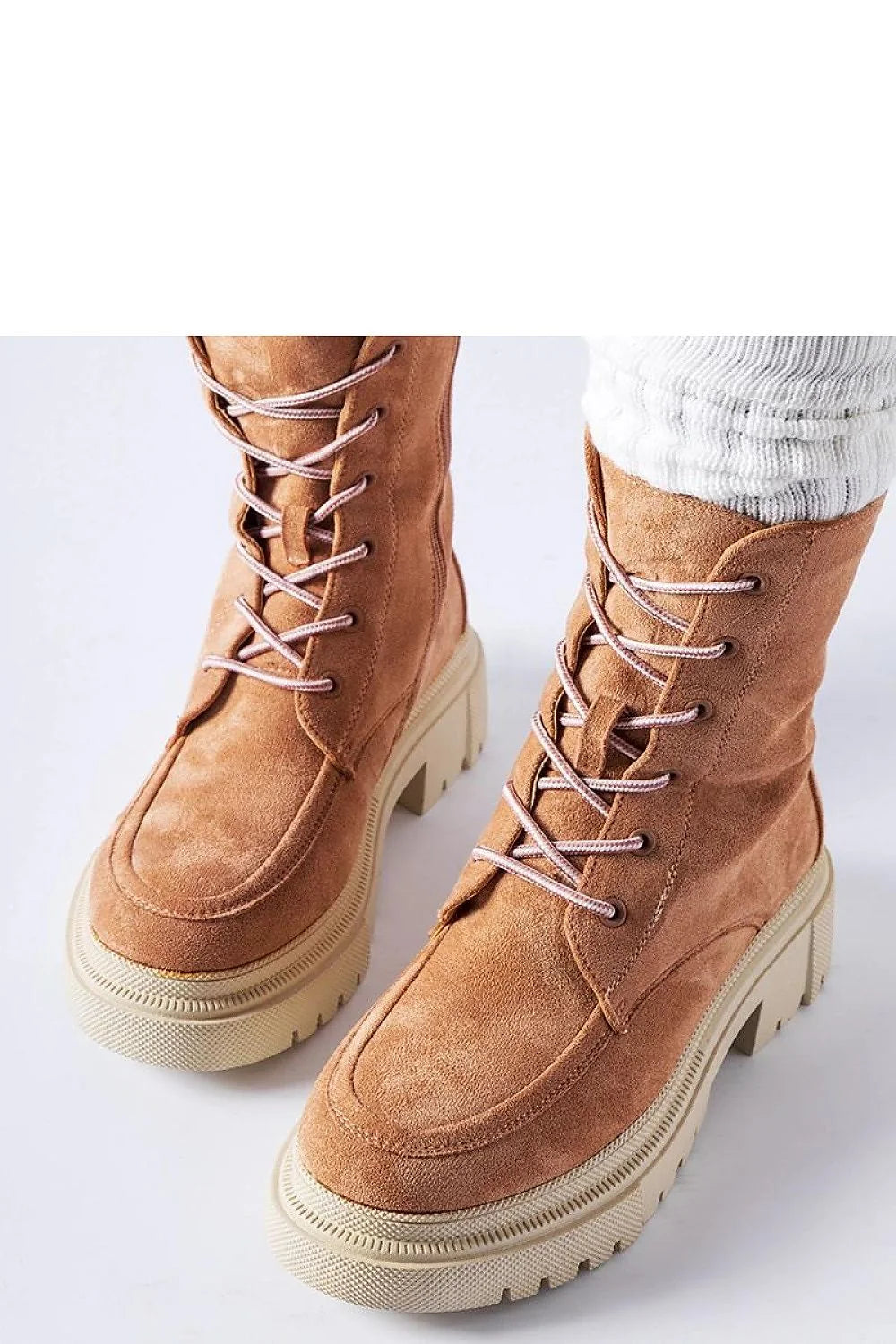 bottines montantes femmes cuir suédé camel talon chunky plateforme crantée semelle beige lacets fermeture éclair intérieure confort durables maintien urbain
