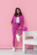 Ensemble femme mode moderne élégant veste pantalon top fuchsia blanc stretch ajusté chic occasion spéciale