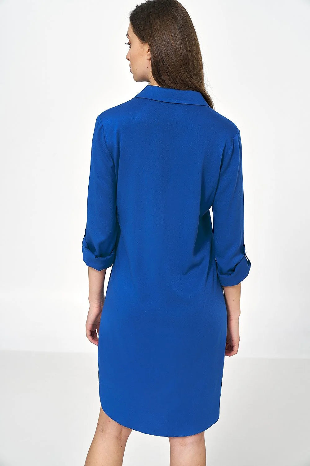 Robe chemise oversize pour femme en viscose bleue marine, manches longues, col chemisier, fermeture à boutons, style soft office et casual