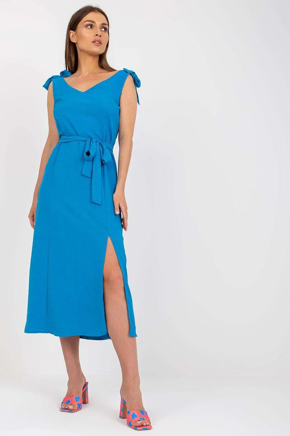 Robe verte vif sans manches encolure V bretelles nouées ceinture ajustable fente audacieuse occasion多种 femme