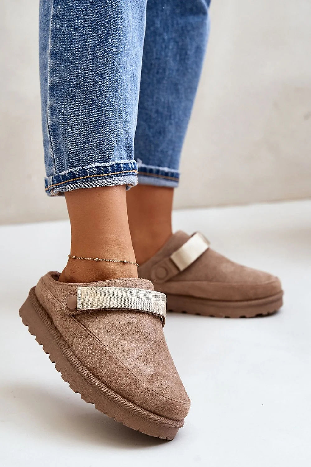 Pantoufles en suédine écologique pour femme, mules platesforme 4 cm, fourrure intérieure, bride ajustable, style décontracté, confort quotidien