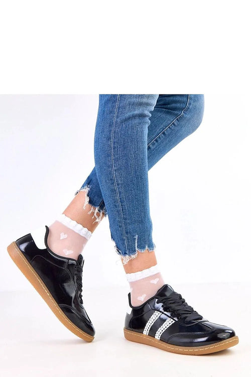 baskets femme basses cuir verni noir brillant lacets satin bout rond semelle gomme miel bandes blanches rétro confortable