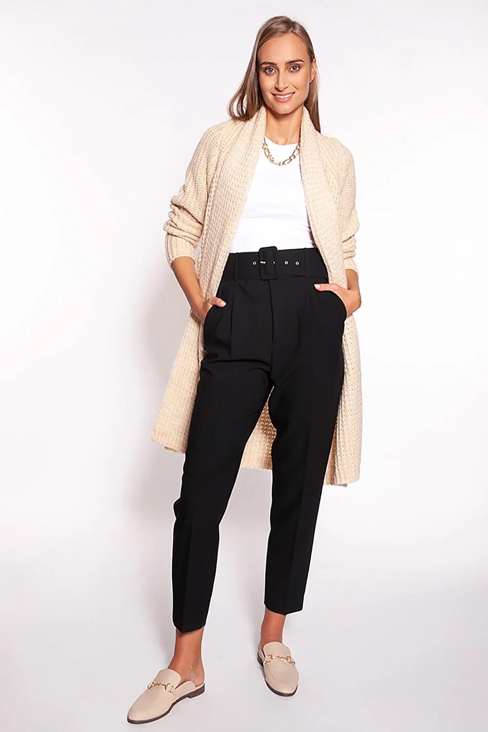 cardigan femme beige clair long col châle gaufrée laine acrylique cocooning manches bouffantes poches plaquées coupe mi cuisse