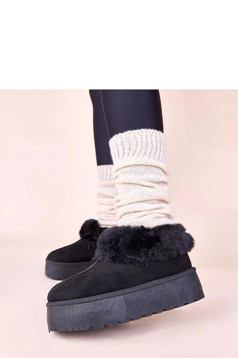 bottes neige noires fourrure Deesi suédine écologique doublure chaude confortable antidérapante semelle plateforme épaisse cheville cocooning