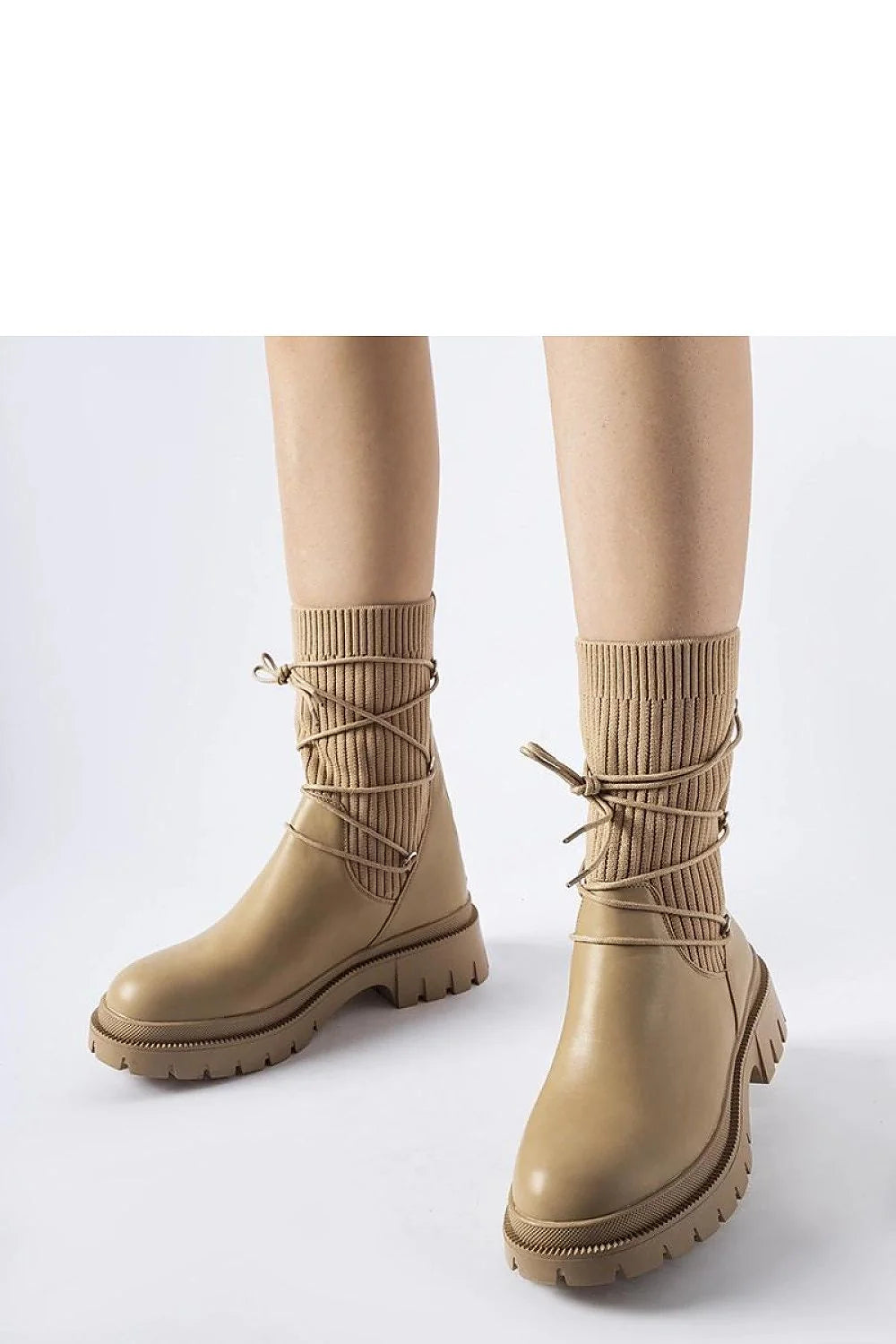 Bottes femmes beige cuir tissu côtelé lacets asymétriques fermeture éclair semelle épaisse style urbain confortable
