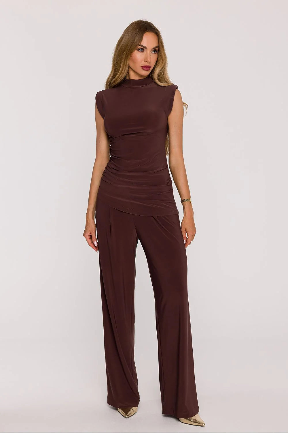 ensemble femme chocolat jersey satiné stretch col montant sans manches drapé asymétrique top ajusté pantalon large taille haute
