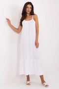 Robe d'été longue pour femme en tissu léger blanc, style élégant et décontracté, encolure profonde, bretelles fines, coupe ample, ourlet froncé, idéale pour les journées estivales, plage ou occasions décontractées