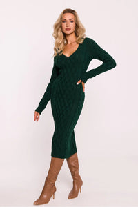 Robe de jour élégante en maille vert foncé manches longues en V coupe cintrée longueur midi femme