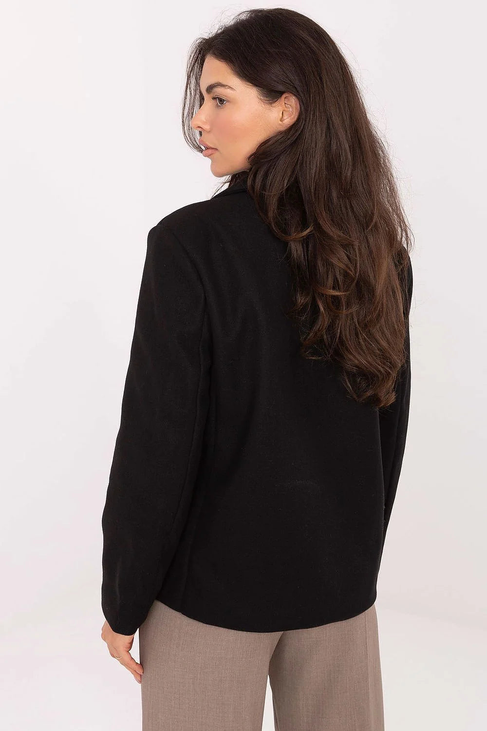 manteau femme noir croisé doubleboutonnage oversize droit laineeffet épaulesstructurées pochesrabats mancheslongues longueurhanche coupecourte élégante intemporelle confortable polyester léger automne hiver
