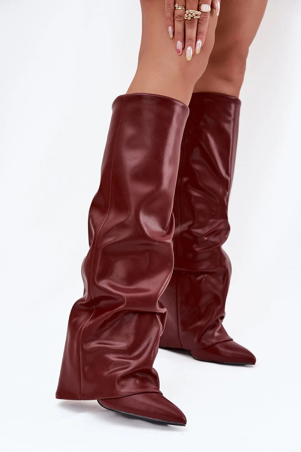 bottes hautes femme simili cuir bordeaux slouch tige froncée revers relevé talon colonne onze centimètres bout pointu doublure chaude confortable