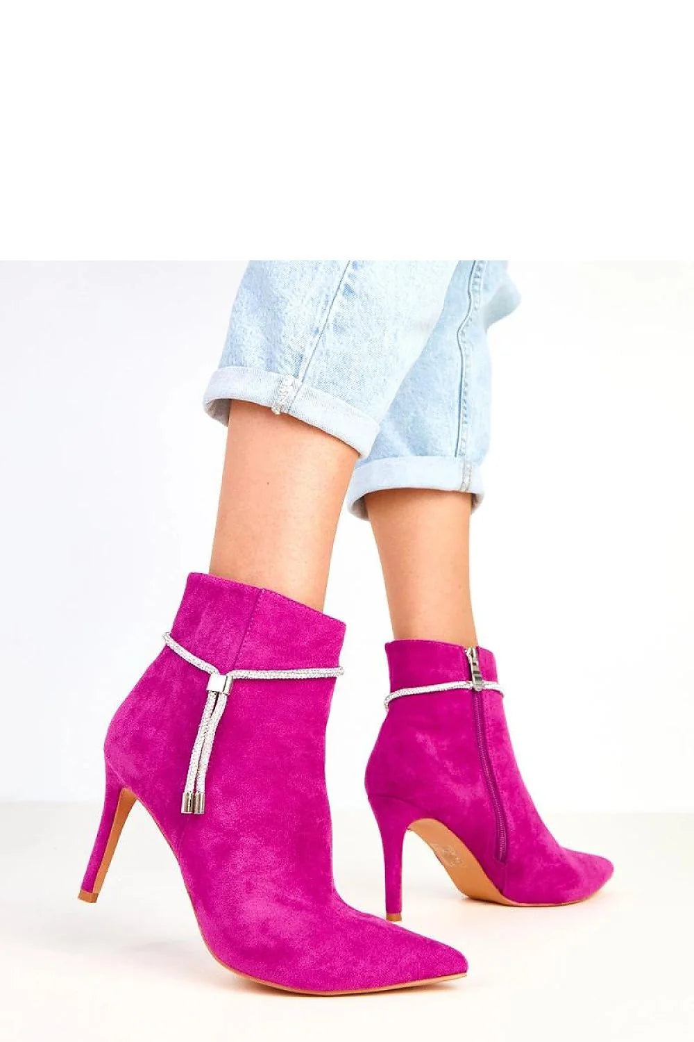 Bottines femme cuir écologique suédé fuchsia talon aiguille 9cm bout effilé tige13cm fermeture zippée chaîne zircons pampille