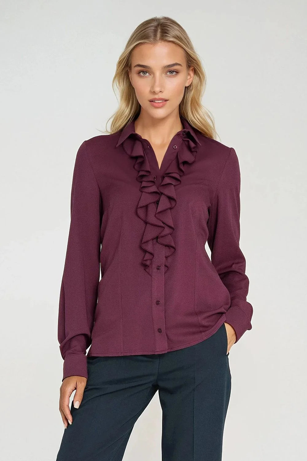 chemisier femme manches longues ajustée cintrée col classique boutonné jabot décoratif spectaculaire volant cascade prune bordeaux profond viscose