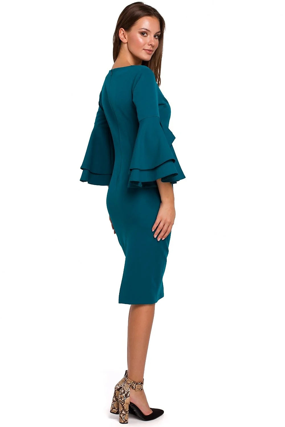 robe cocktail noire midi fourreau ajustée silhouette cintrée manches cloche volants doubles col V tissu coton polyester éclair dissimulé
