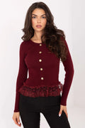 pull femme bordeaux maille côtelée col rond manches longues boutons dorés décoratifs coupe cintrée ourlet peplum dentelle florale