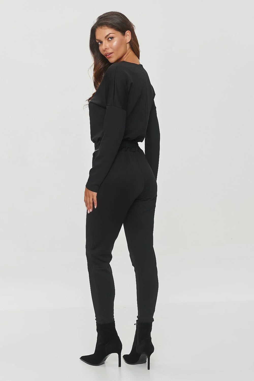 Combinaison Makadamia femme moderne élégante manches longues ceinture simili cuir noir ajustée silhouette urbaine chic