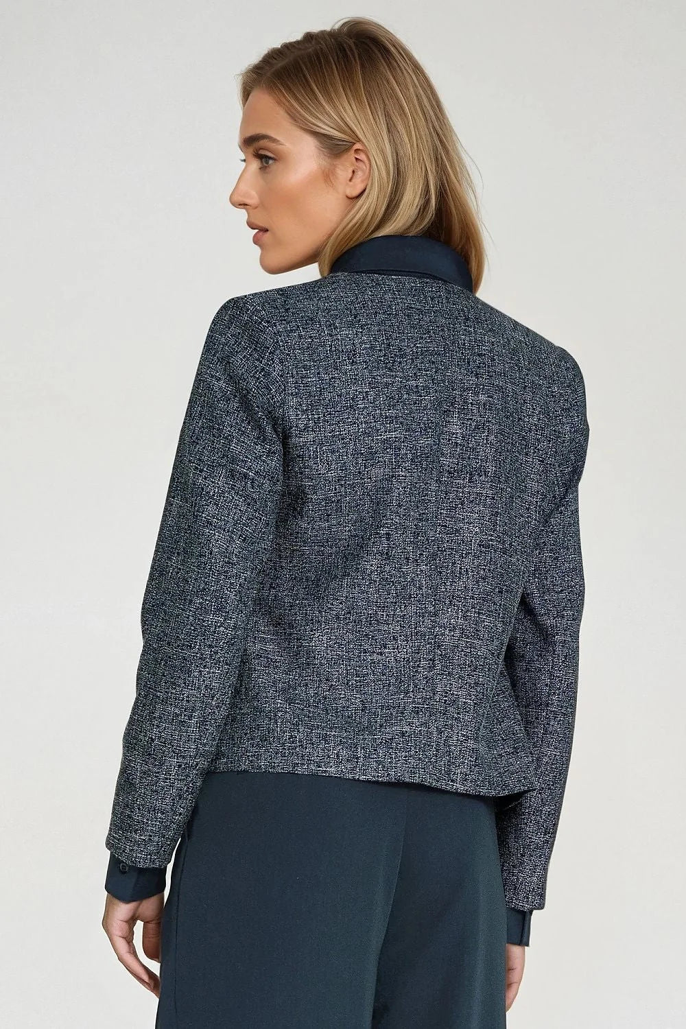 blazer femme tailleur court boxy tweed texturé bleu marine gris chiné sans col épaules structurées manches longues doublée polyester