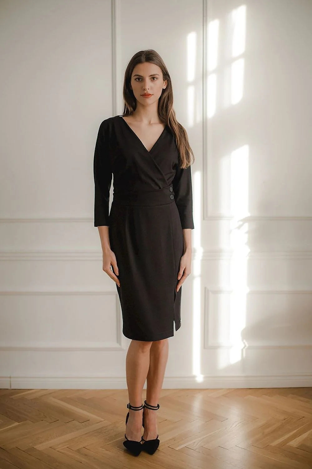 robe fourreau midi femme rose poudré cache coeur manches trois quarts ceinture ajustable boutons noirs fente stretch crêpe maintien élégant