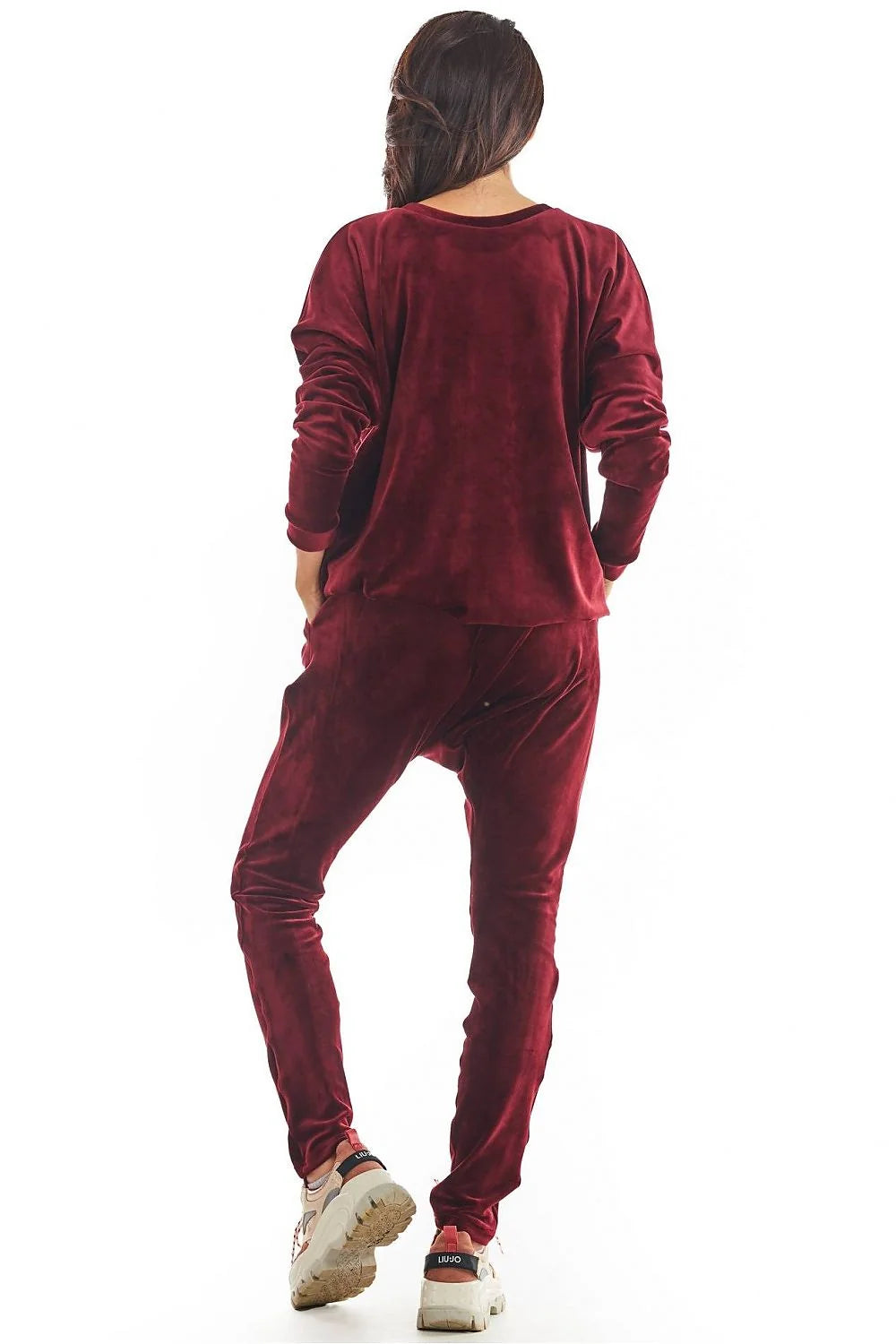 Pantalon survêtement femme en velours noir confortable style athleisure moderne pour look décontracté chic