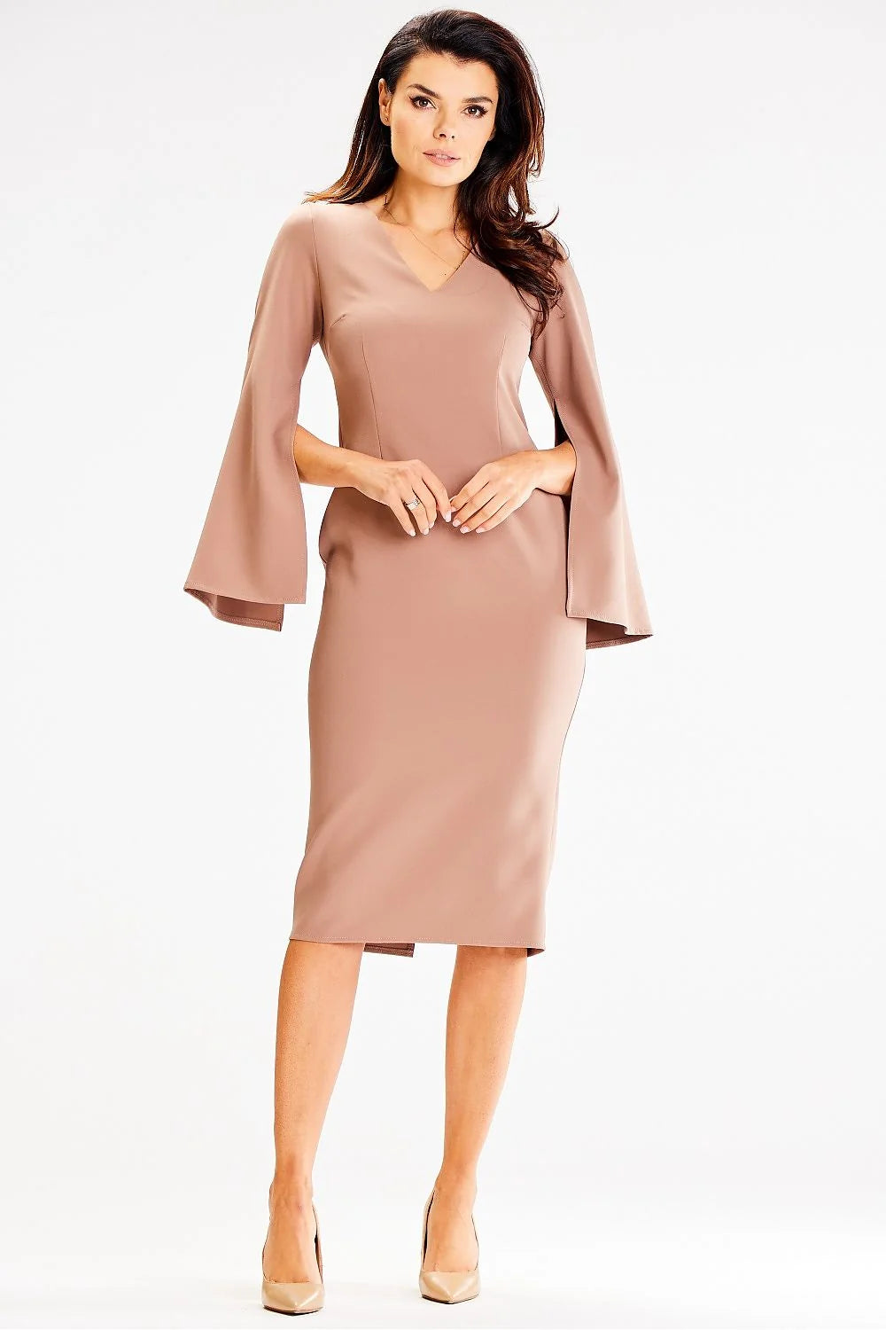 Robe de cocktail élégante en V manches fendues couleur beige rosé polyester elasthanne taille ajustable femme