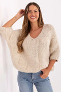 pull femme oversize boxy maille grosse laineux beige crème col V manches trois quarts longueur hanches alpaga viscose chaud