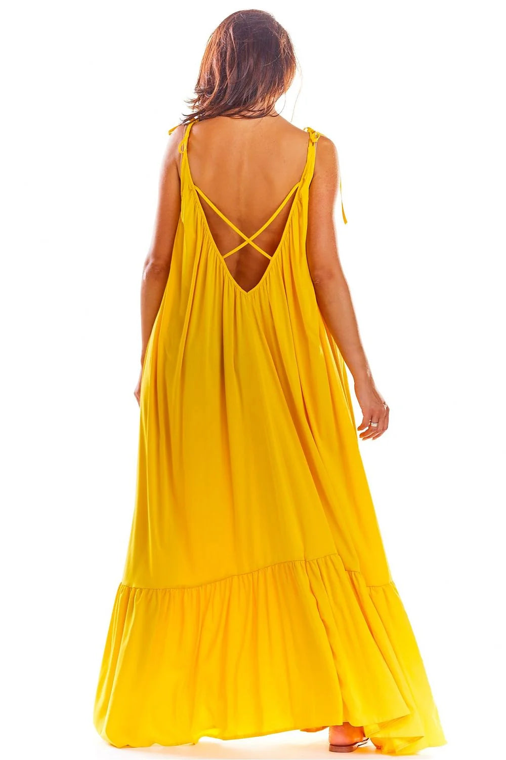 Robe longue AWAMA été 2023 coupe ample décolleté dos volant bas coloris rouge vif femmes viscose élasthanne