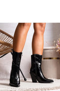 bottes vegan cuir verni noir mi mollet pointe aiguë talon cubain conique biseauté fermeture éclair latérale doublure fourrure synthétique confortable