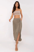 Haut court crop top bretelles fines matière extensible beige clair Jupe longue fente coupe portefeuille kaki femme