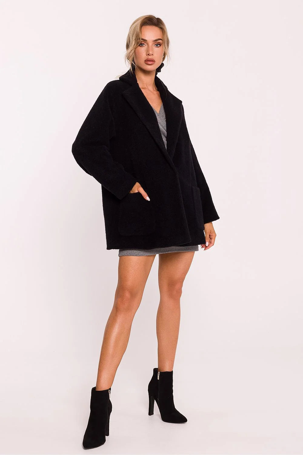 Manteau féminin élégant oversize en tissu teddy acrylique nylon noir poches avant double face femmes
