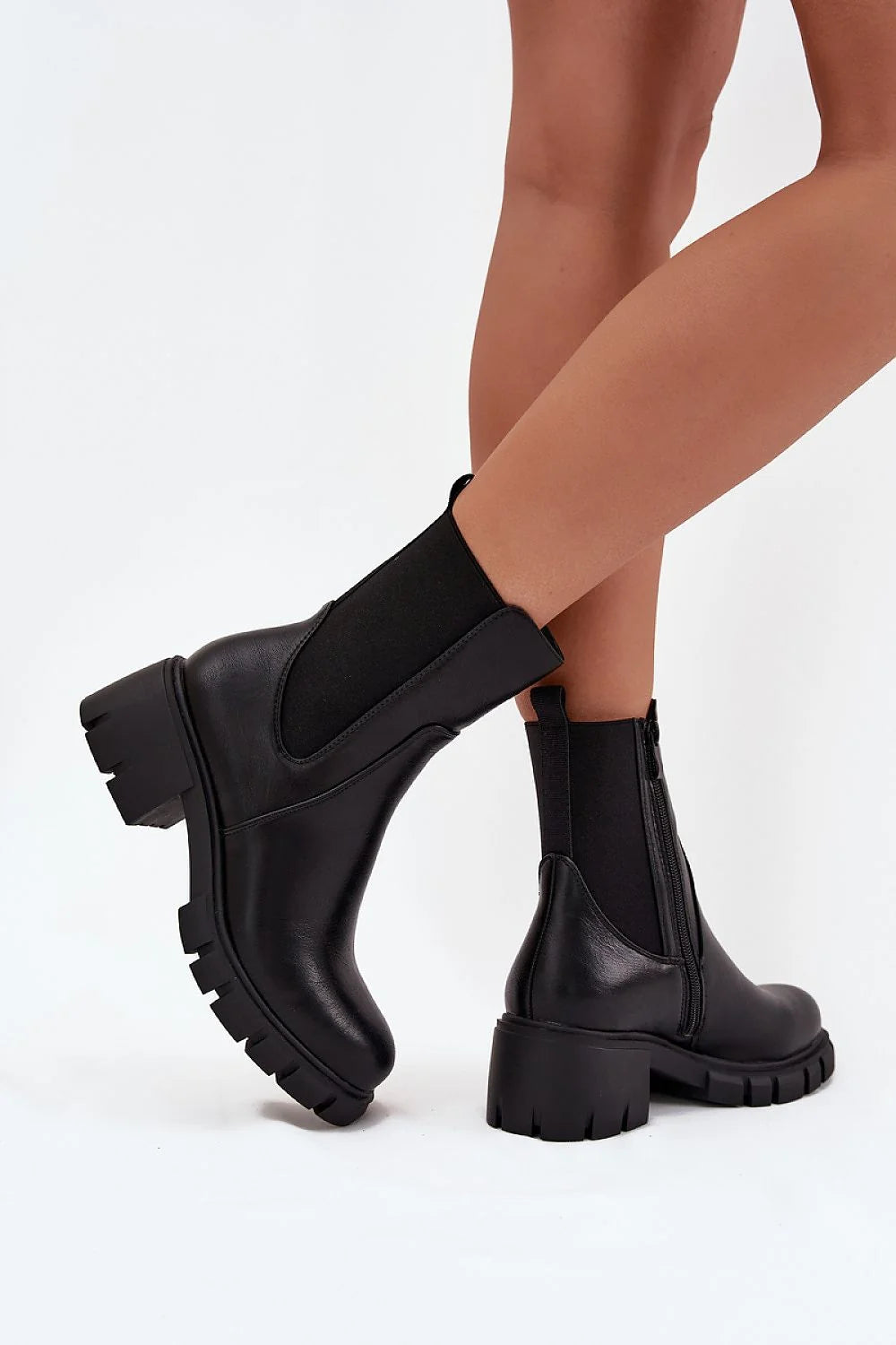 Bottines Chelsea Jezzi cuir écologique noir bout rond empiècements élastiques zip intérieur talon bloc moyen semelle crantée adhérence doublure chaude