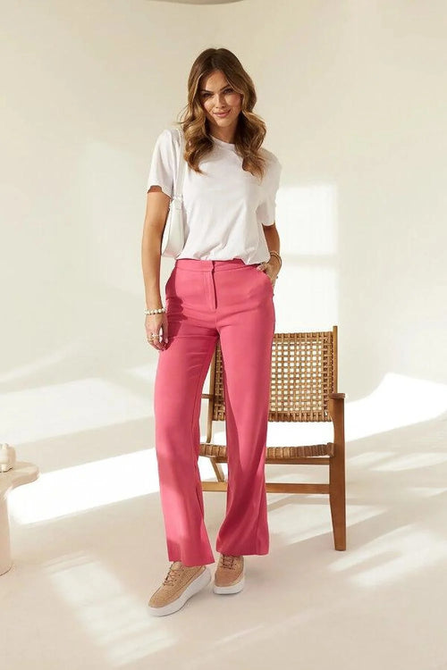 Baskets Solea femmes style moderne casual cuir suédé beige perforé semelle blanche lacets summer eco-friendly comfort durabilité