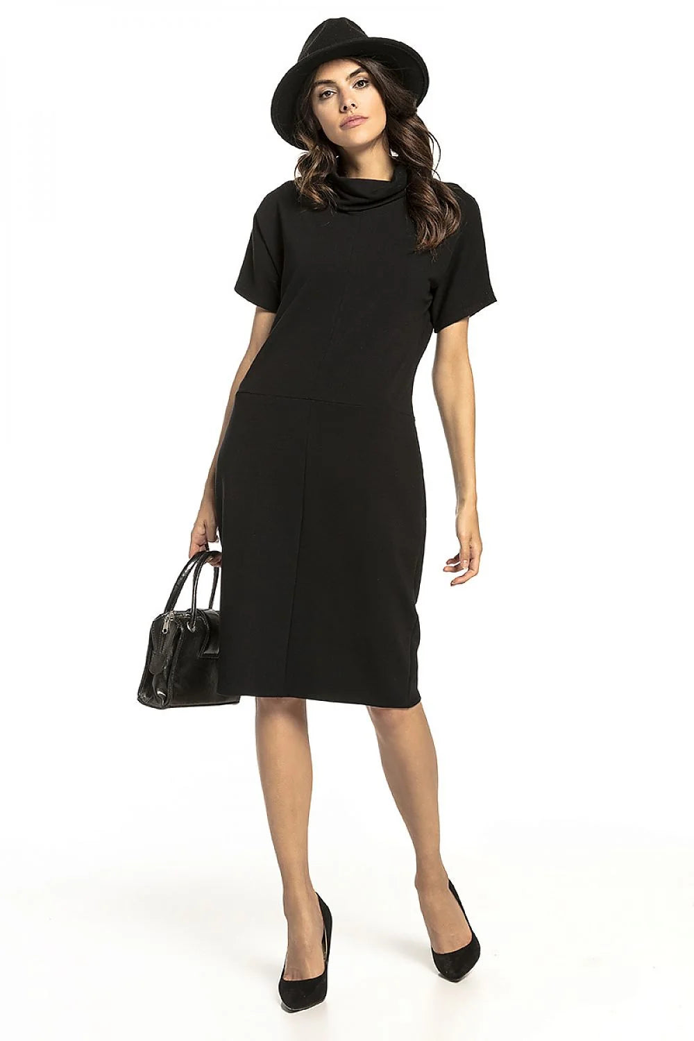 Robe élégante en maille noire douce ajustée silhouette chic pour femmes soirées et réunions