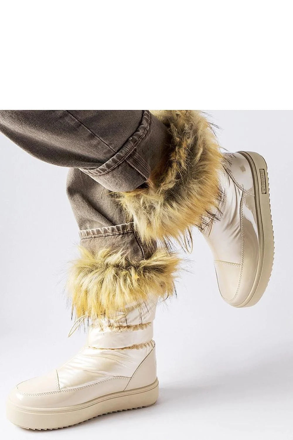 Bottes de neige Solea pour femmes style moderne fausse fourrure beige clair isolation thermique hiver activités outdoor