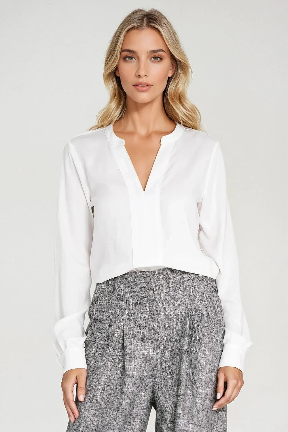 chemisier femme viscose légère aérée fluide structurée blanche col officier fendu décolleté V pli affinant silhouette manches longues poignets boutonnés