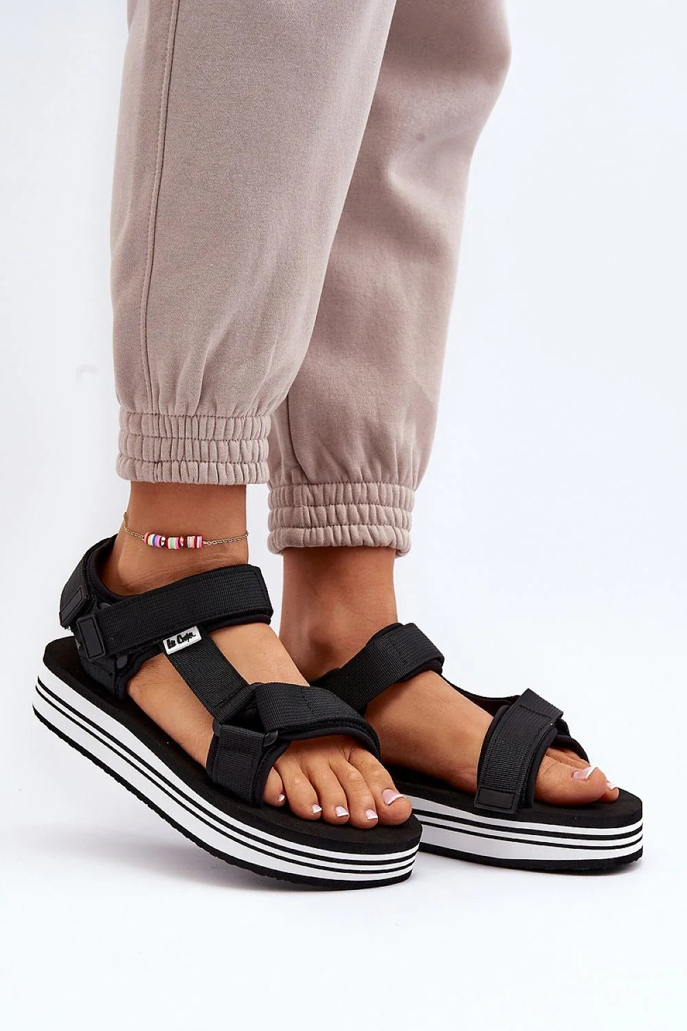 Sandales pour femmes Lee Cooper Step in style design moderne sandales plateforme velcro tissu noir semelle antidérapante summer shoes