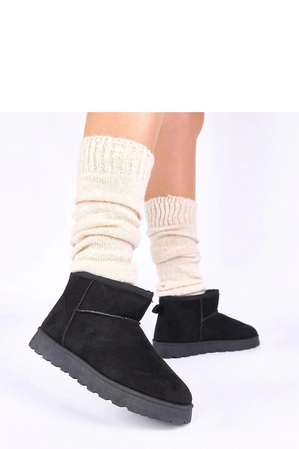 bottes neige femme noire suédine fourrure doublée intérieure chaude antidérapante semelle crantée plateforme 3cm slipon facile enfiler thermique confortable durable