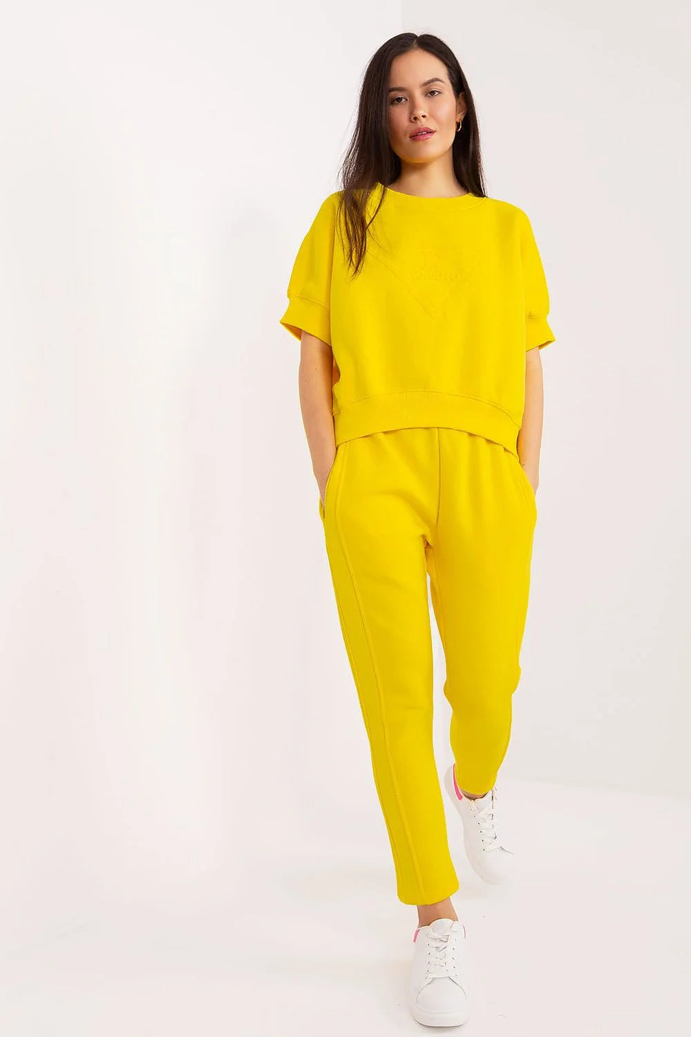 Ensemble de survêtements pour femmes jaune vif trendy design sweatshirt et pantalon coupe ajustée tissu doux modern style quotidien