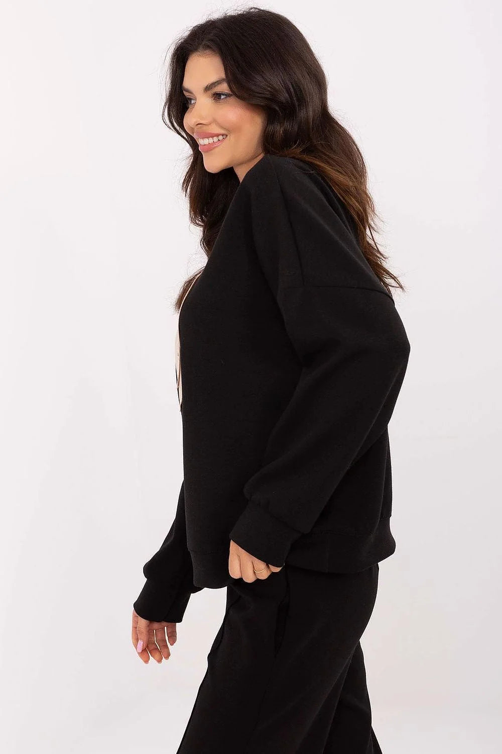 Sweatshirt féminin à la coupe ample en mélange de coton, design心 scintillant, manches longues, col rond, polyvalent pour quotidien et occasion chic