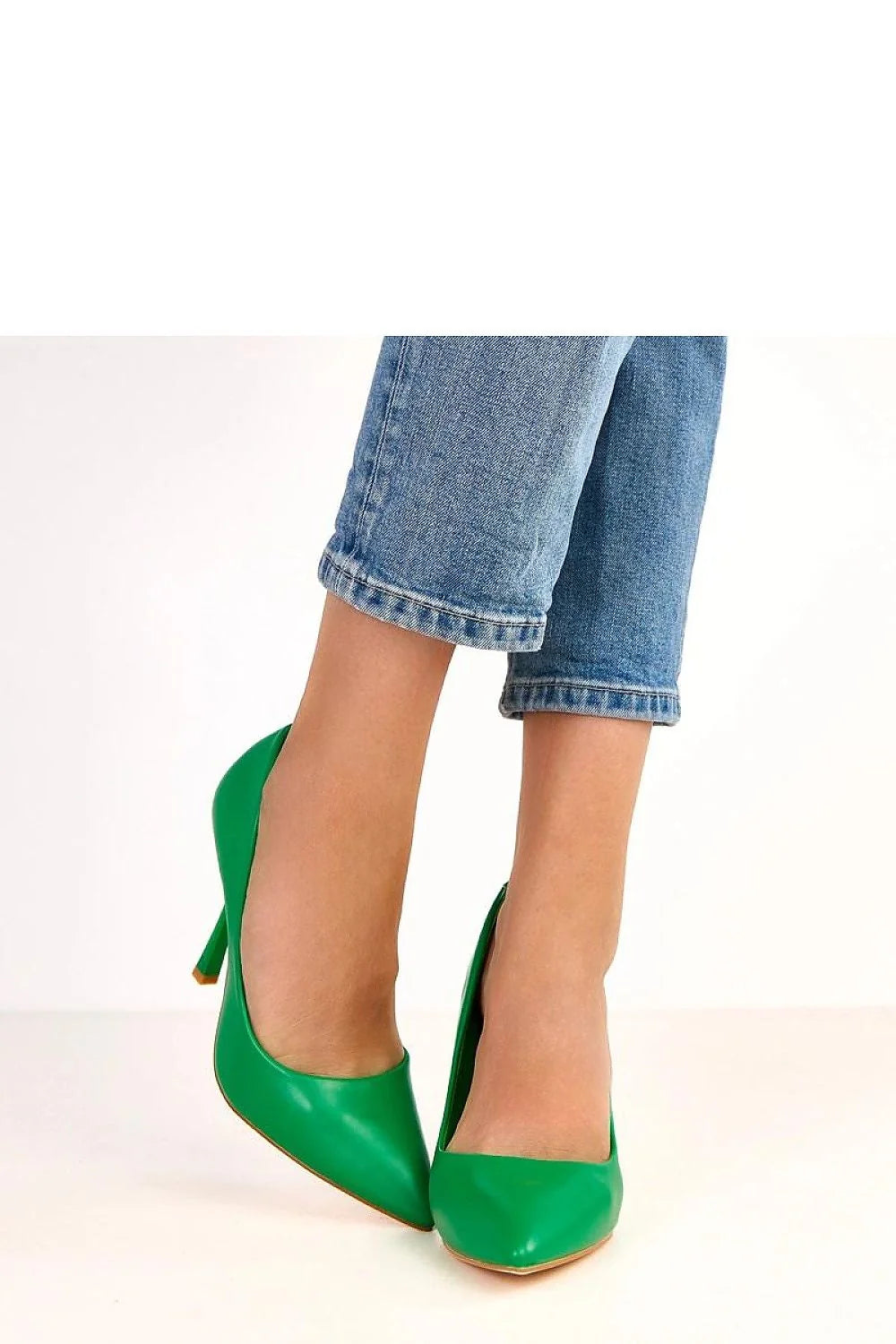 escarpins femme vert émeraude cuir écologique bout pointu talon aiguille 11cm élancé silhouette féminine minimal chic confort semelle synthétique slipon