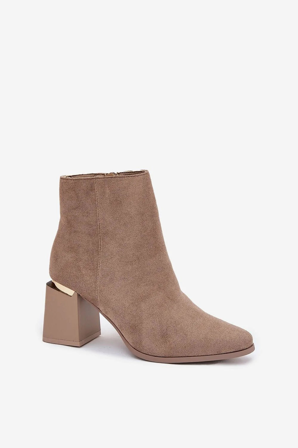 bottines femme cheville daim taupe bout pointu fermeture éclair latérale talon bloc géométrique mi haut insert métallique doré silhouette épurée