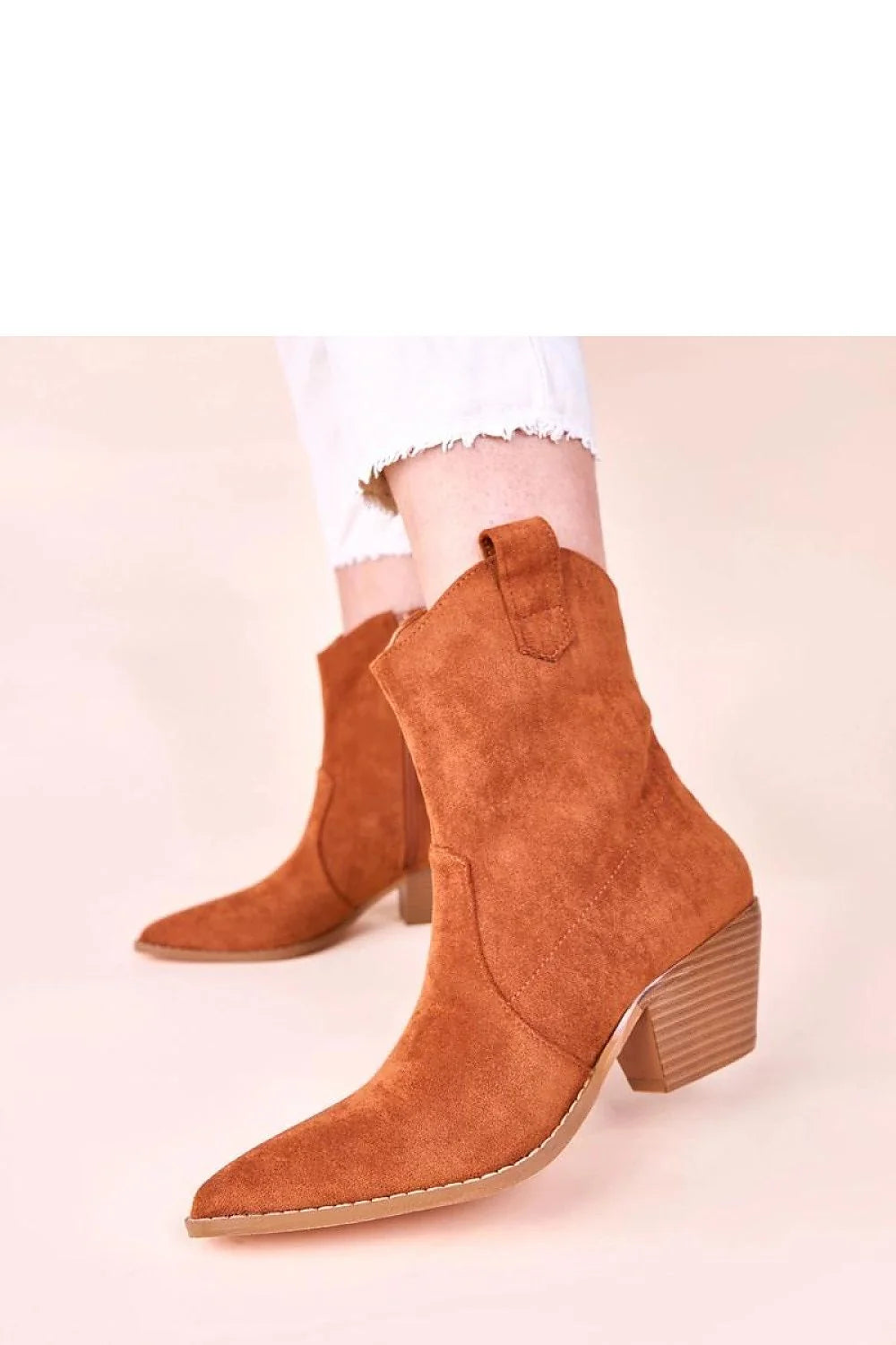 bottines cowboy femme talons hauts empilé daim cognac cuir suédé écologique cheville bout pointu zip latérale surpiqûres confortable semelle solide