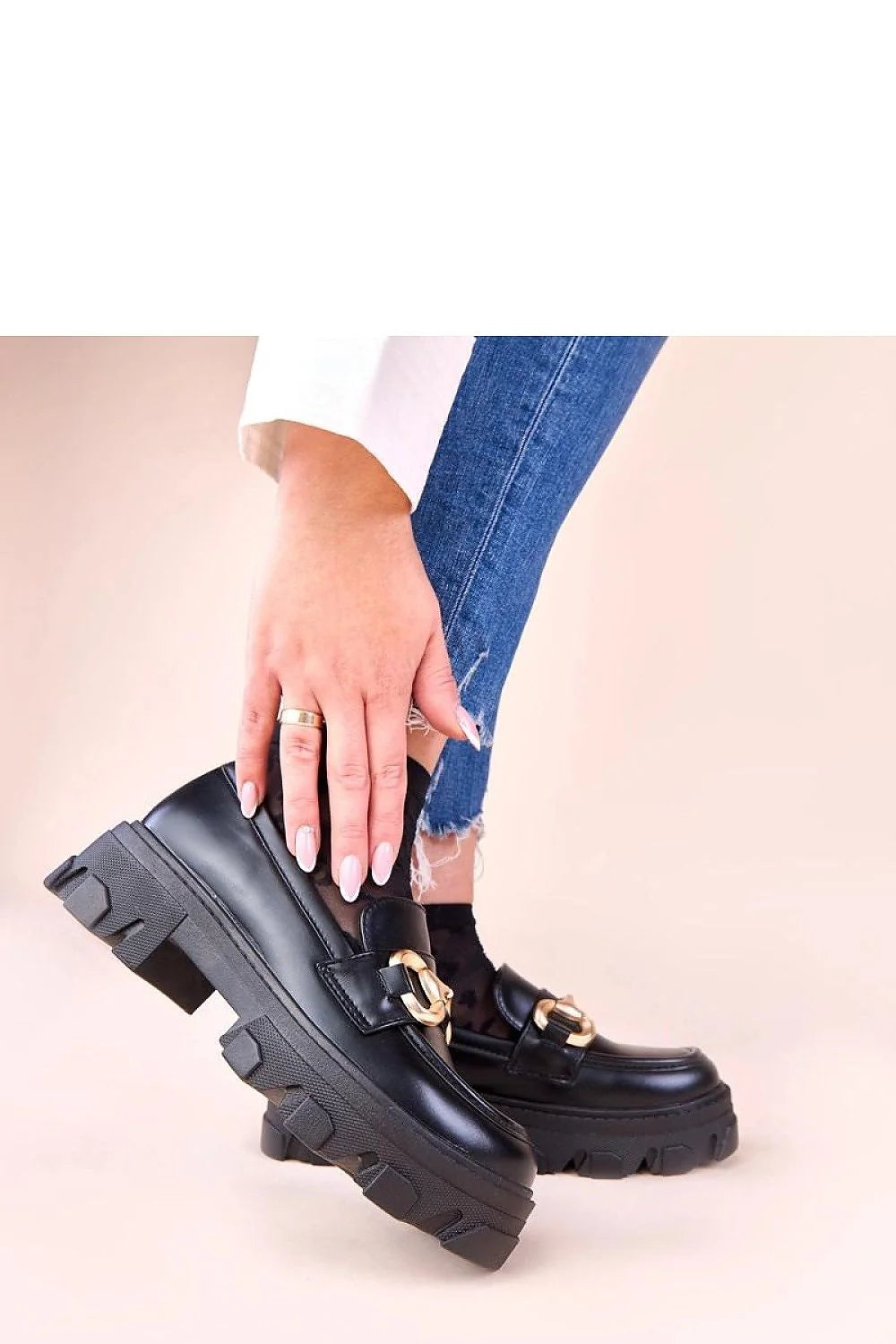 mocassins noirs Ruben décor doré femmes cuir synthétique semelle intérieure ergonomique confortables souple talon bas élégants polyvalents durables