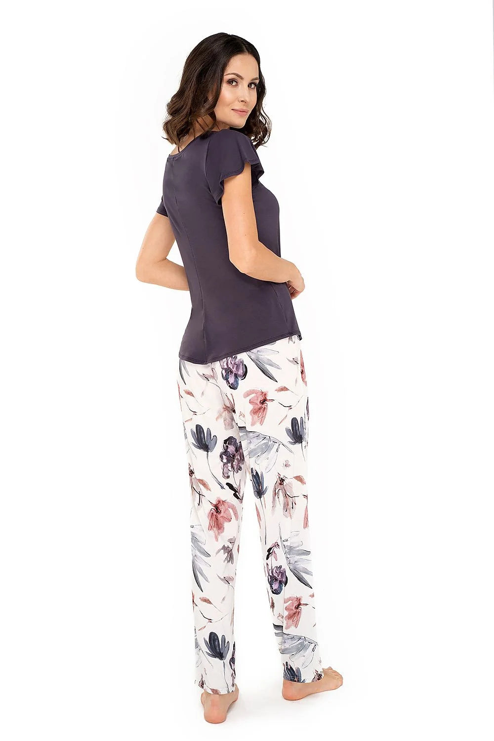 Pyjama deux pièces en viscose style floral confortable élégant pour femmes, parfait détente nocturne