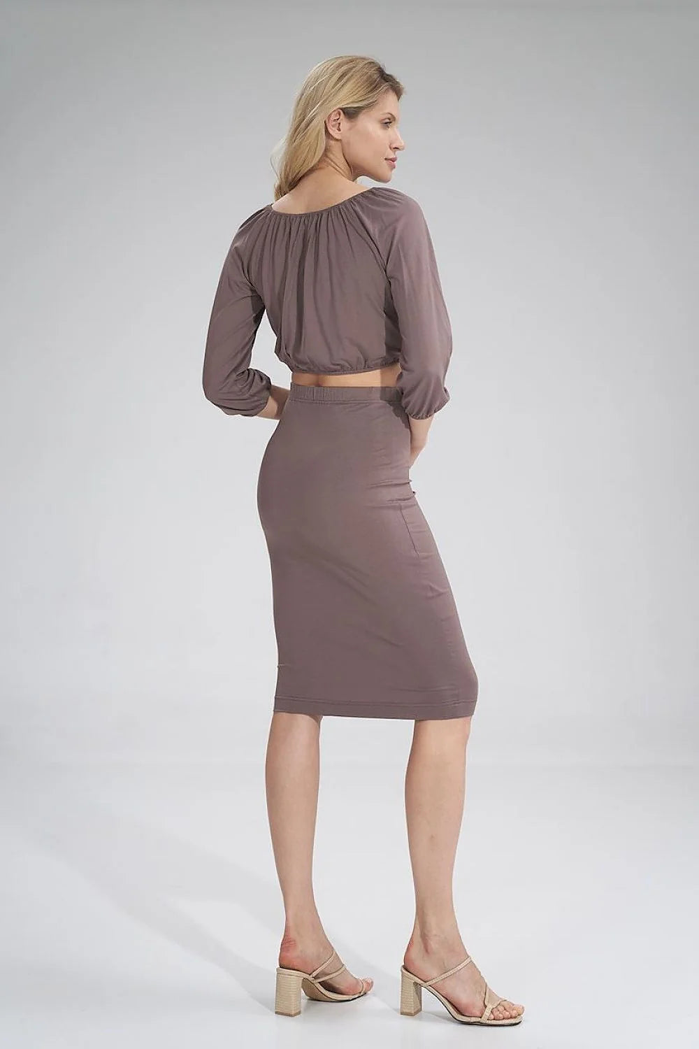 Chemisier en viscose élasthanne fluide kaki élégant manches longues encolure bateau pour femme moderne