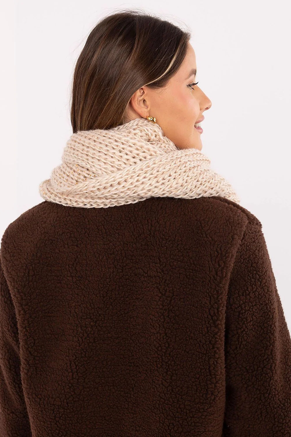 snood femme infinity tube grosse maille beige clair moelleuse texturée tricot épais grand volume double tour chaleur isolante
